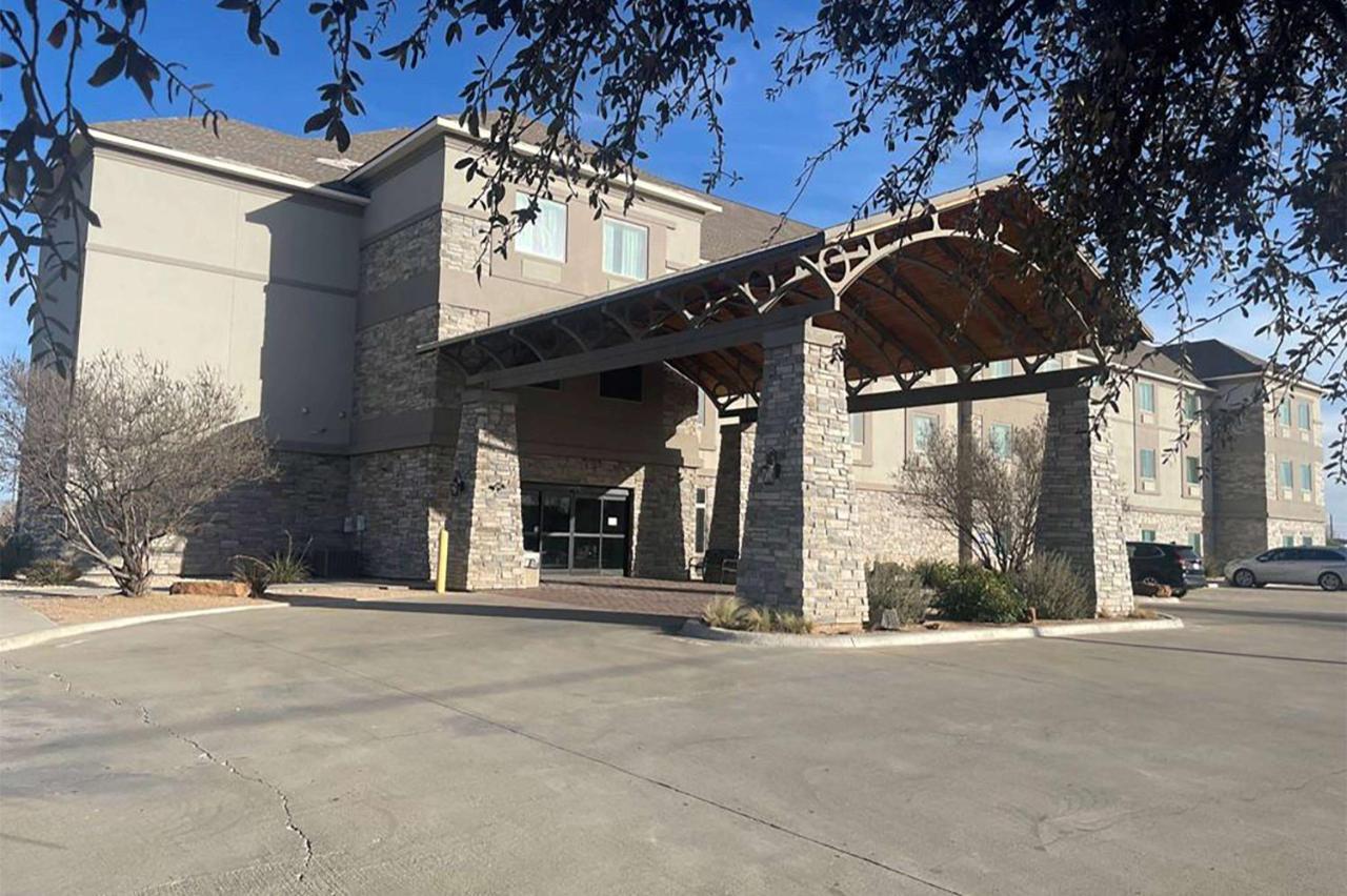 Baymont By Wyndham Andrews Tx Exterior foto
